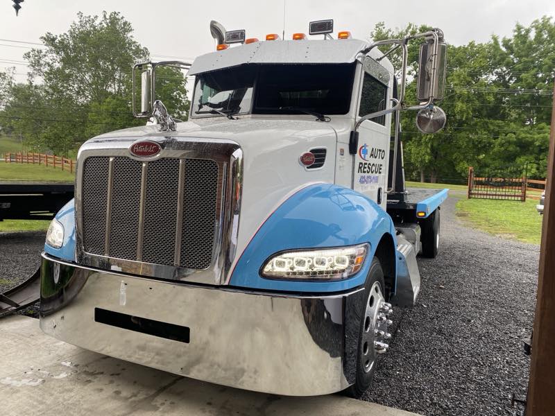 AUTO RESCUE TOWING truck